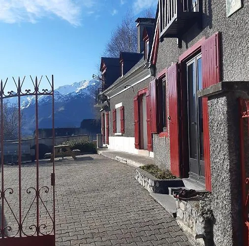 펜션 L'anisaous Arcizans-Dessus